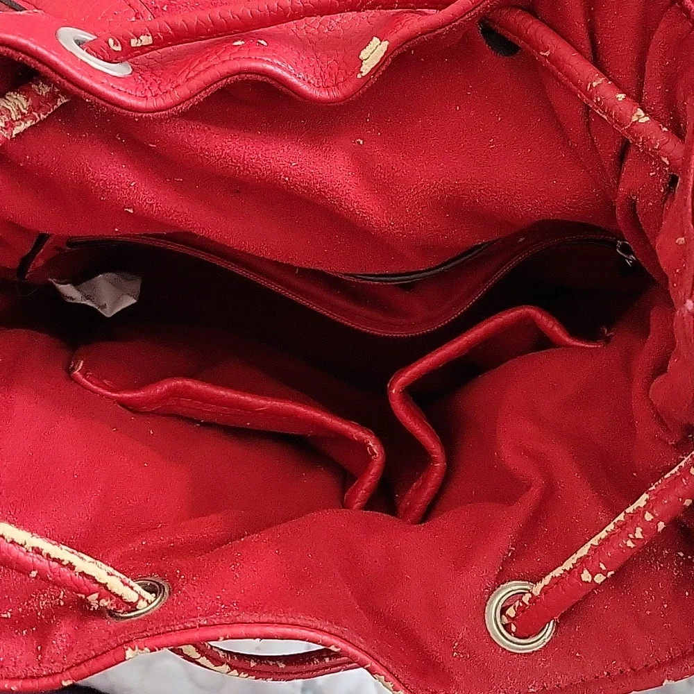 Backpack - Picture 2 of 4